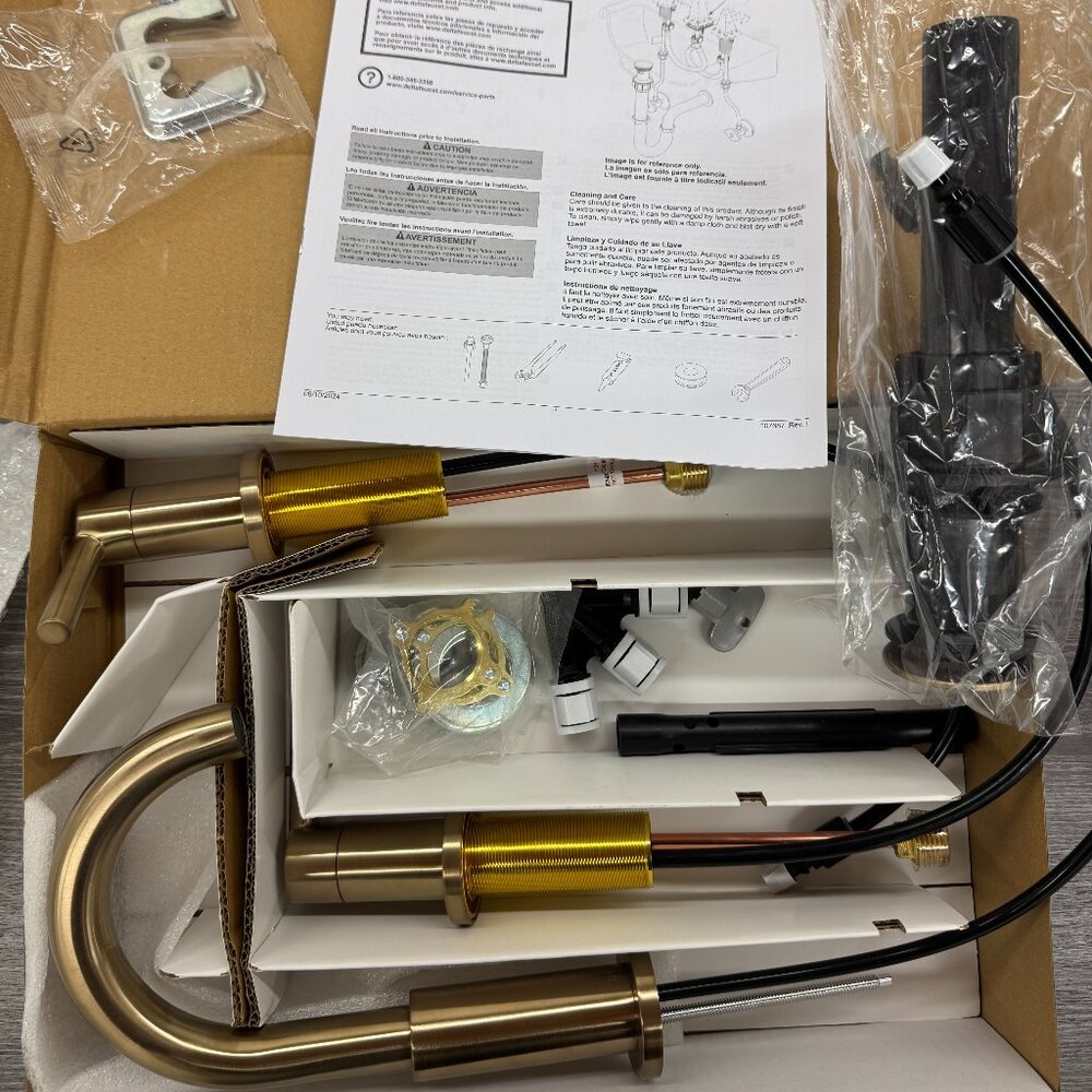 Delta Faucet Nicoli Widespread Bathroom Faucet 3 Hole, 35749LF-CZ LIKE NEW